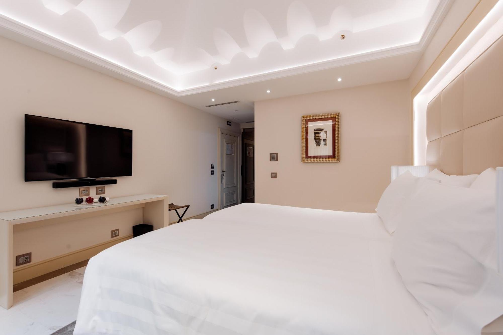 Aleph Hotel, Curio Collection By Hilton Roma